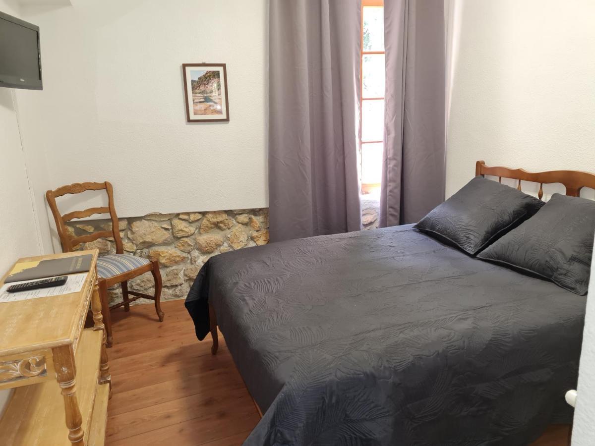 Hostellerie Du Vieux Moulin Duilhac Bagian luar foto
